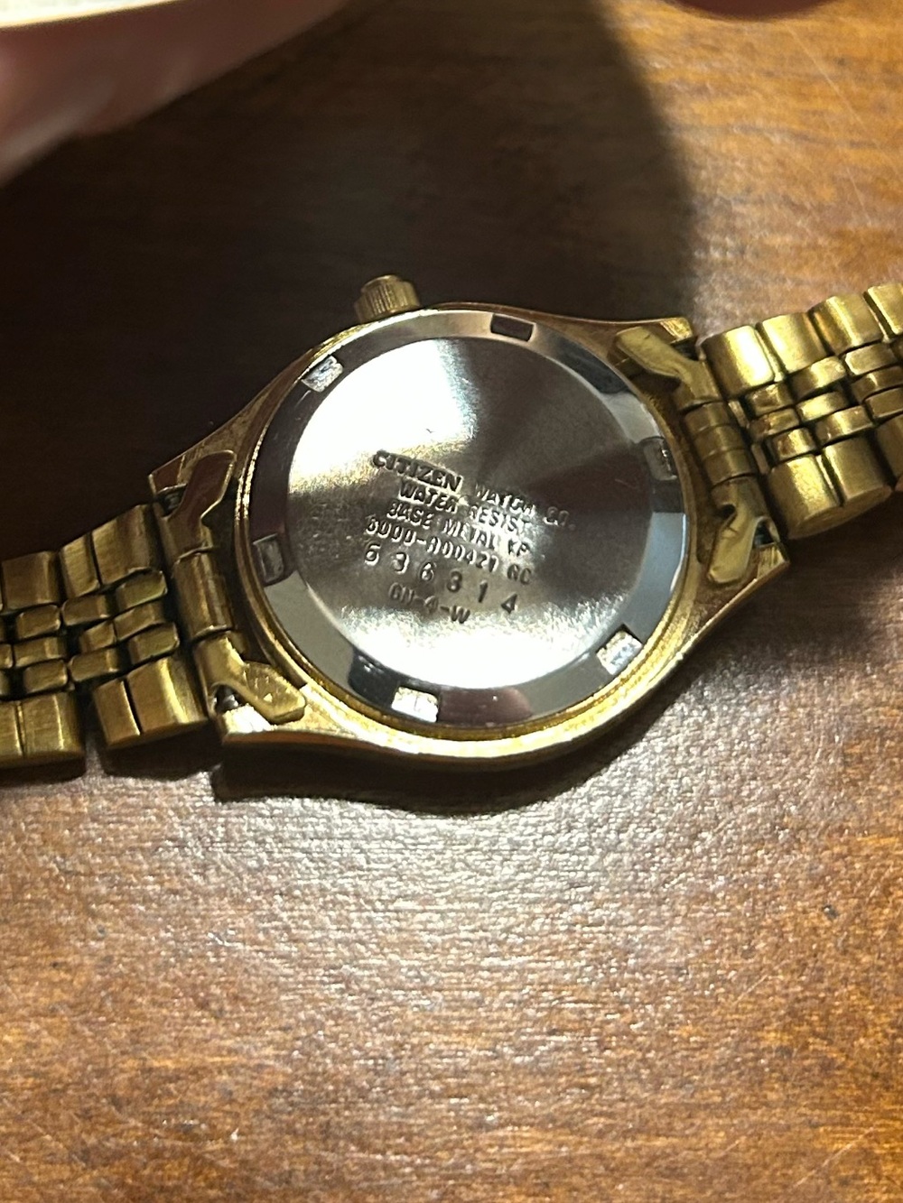 Vintage Women’s Citizen Quartz Gold Tone Mother Of Pearl Dial 25mm Running - Picture 5 of 5